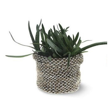 PESÄPSS/10 BEIGE-VA KUDOTTU VILLA