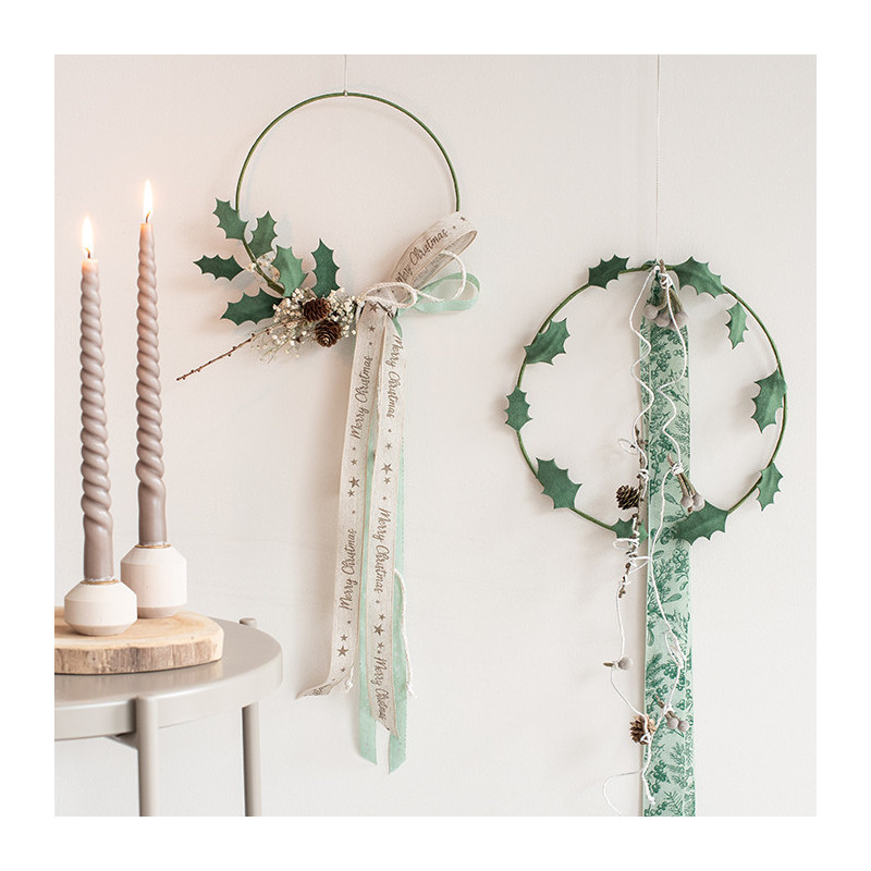 NAUHA PELLAVA/PUN MERRY CHRISTMAS