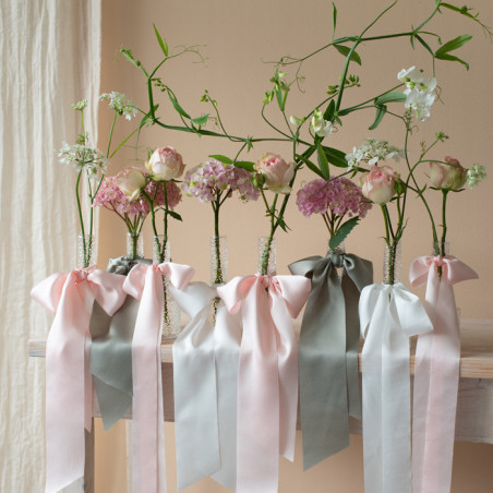 NAUHA VIHERTÄVÄNHARMAA SILKKI 4 CM
