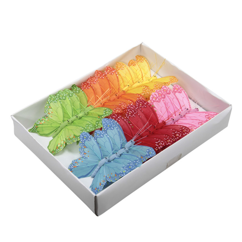 PERHOSRAS/24 ERI VÄREJÄ TIKULLA